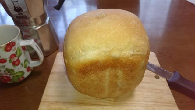ホームベーカリーでぶどうパン