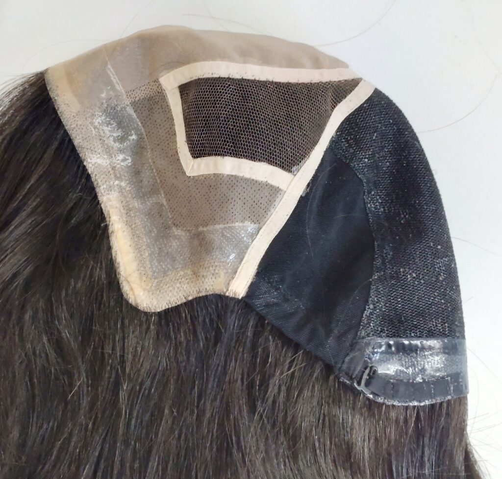 娘さんの髪で作った医療用フルウィッグのベース生地